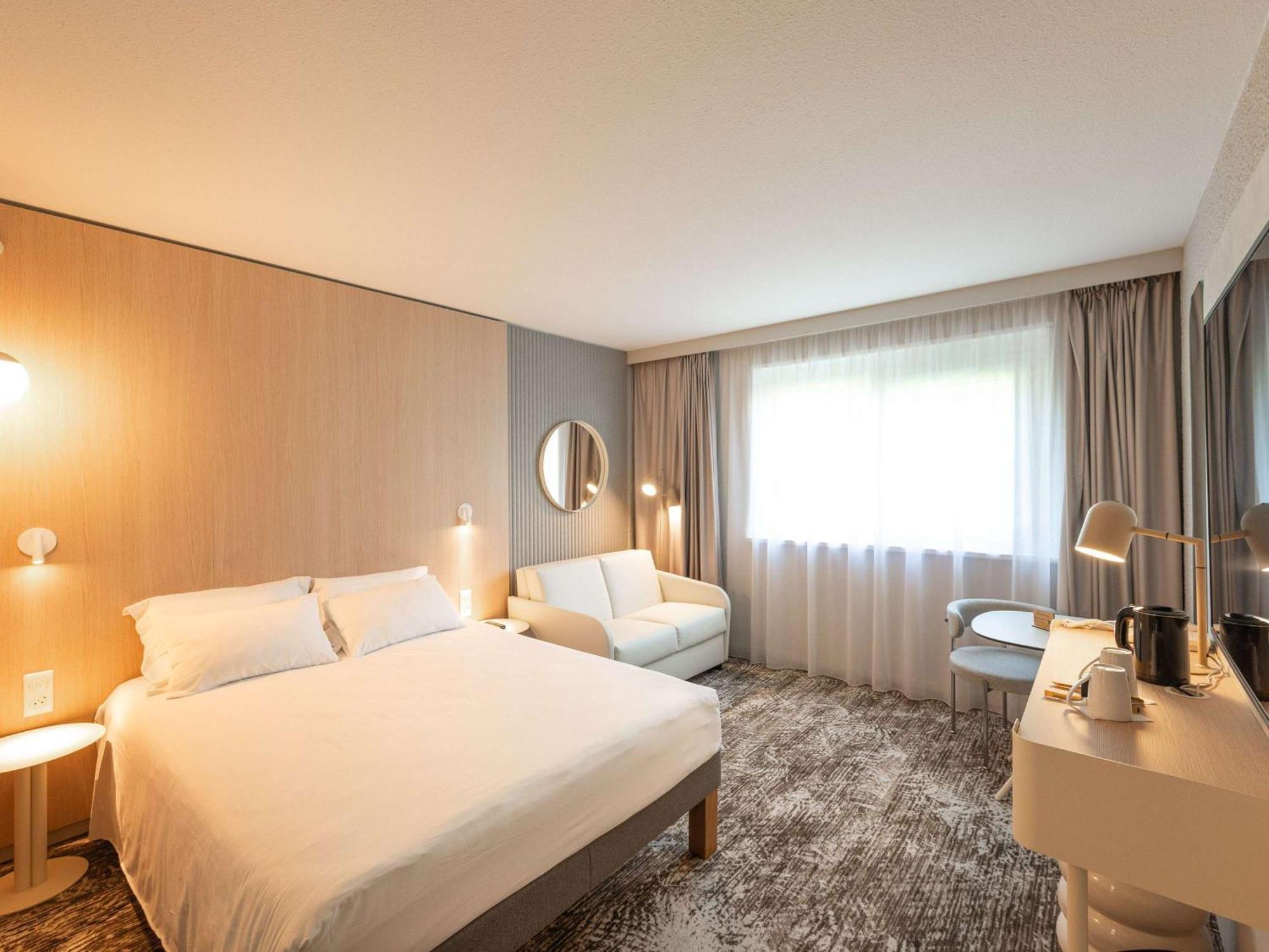 Novotel Macon Nord - Porte De Bourgogne Zewnętrze zdjęcie